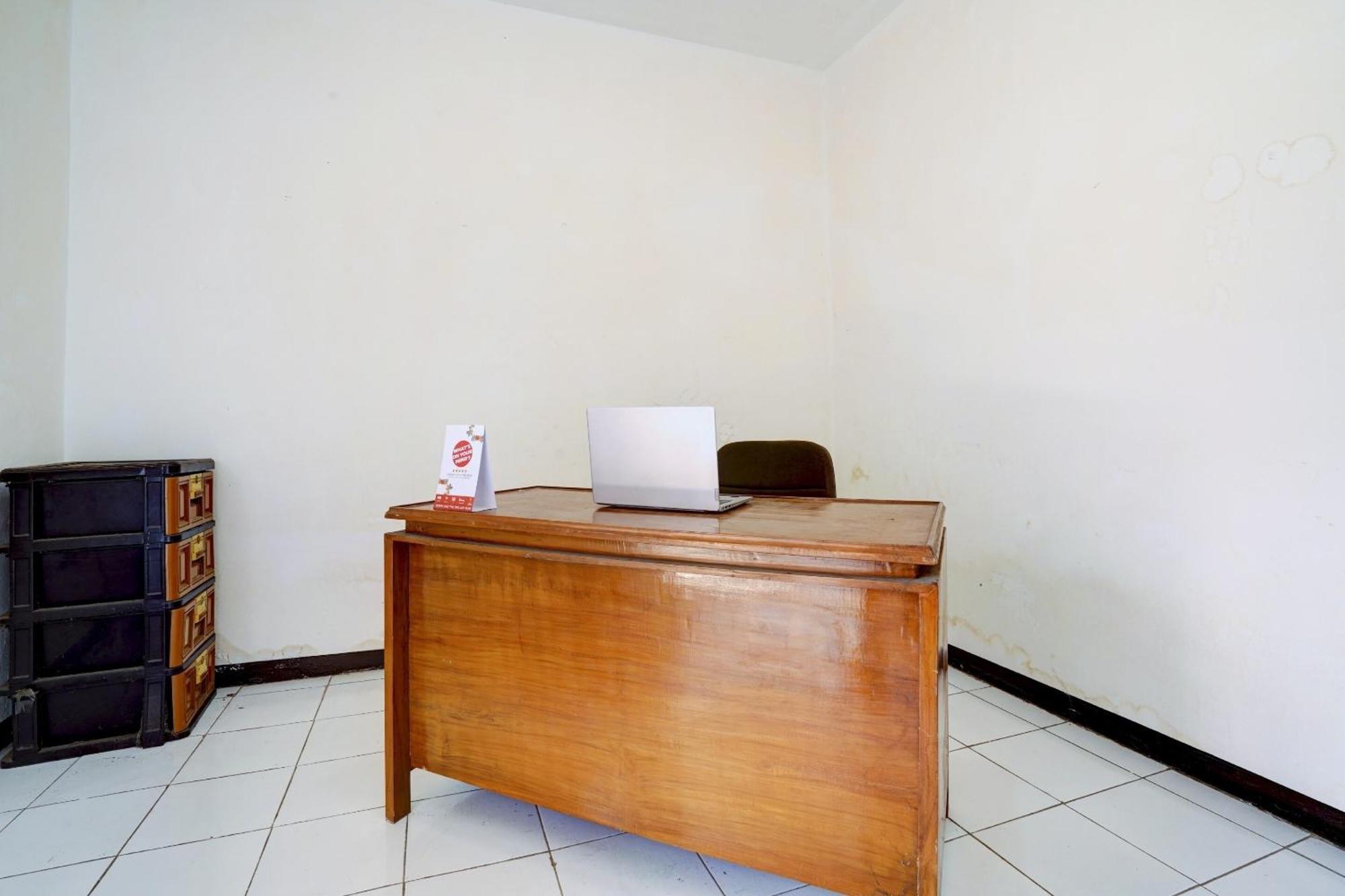Hotel Spot On 90200 Sabaraya Cileunyi
